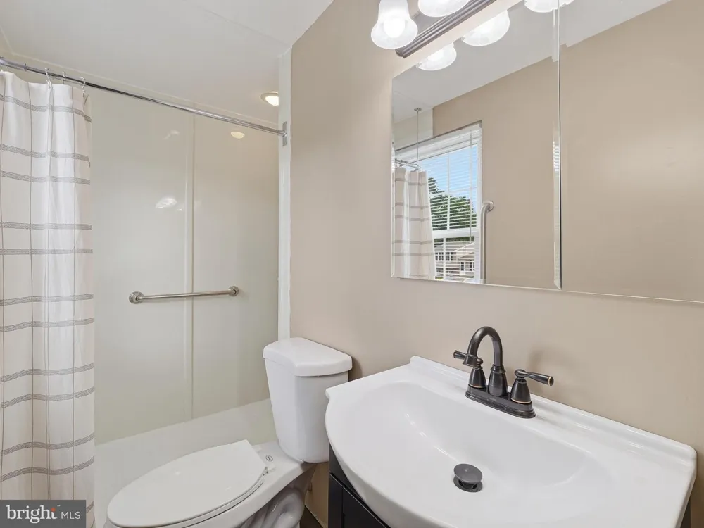 112 GLADE BOULEVARD Walkersville, MD 21793