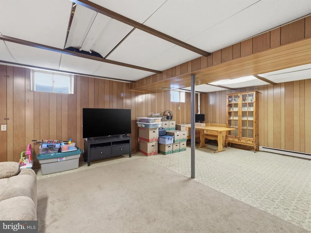 112 GLADE BOULEVARD Walkersville, MD 21793