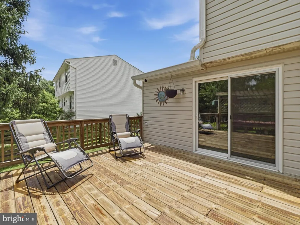 112 GLADE BOULEVARD Walkersville, MD 21793