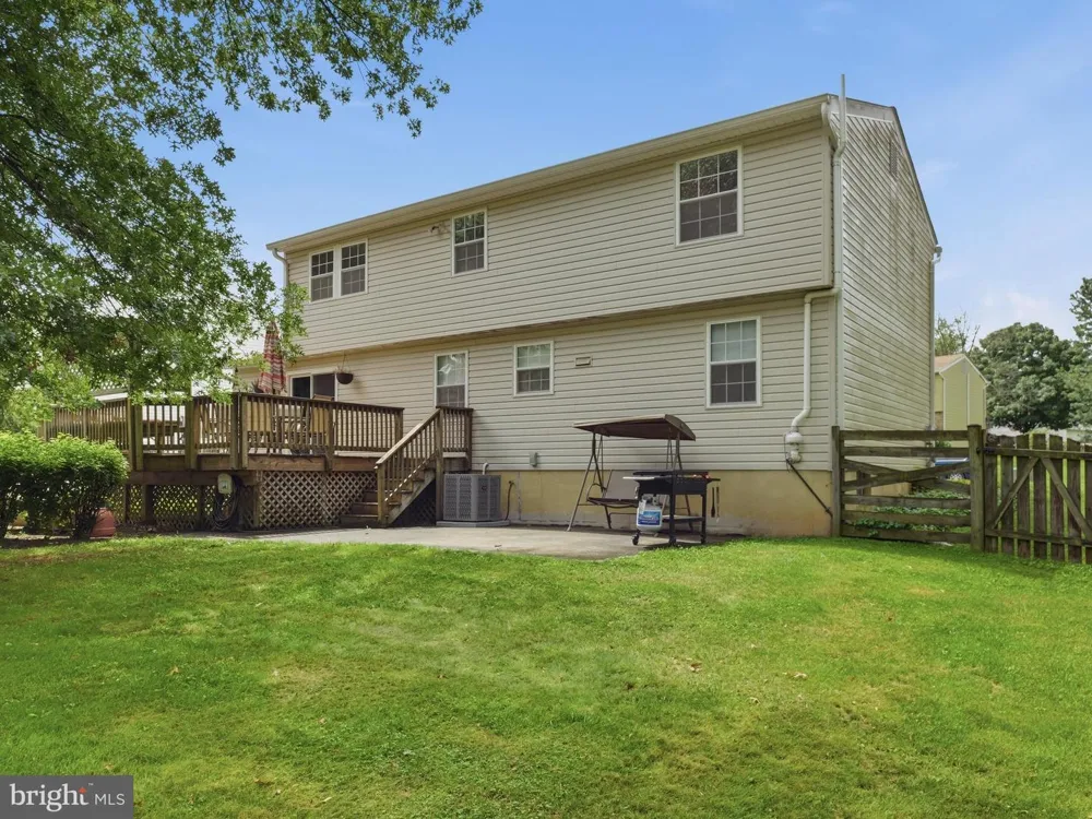 112 GLADE BOULEVARD Walkersville, MD 21793