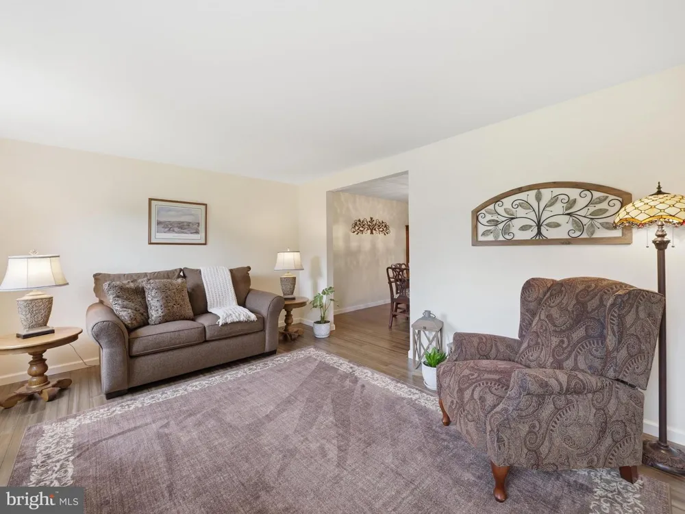 112 GLADE BOULEVARD Walkersville, MD 21793