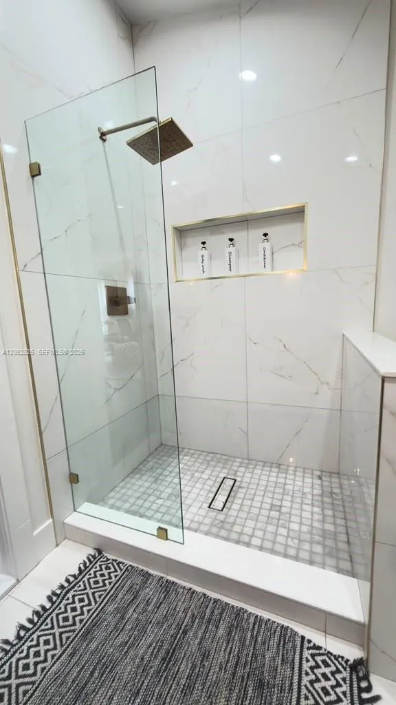 220 SW 5th St Dania Beach, FL 33004
