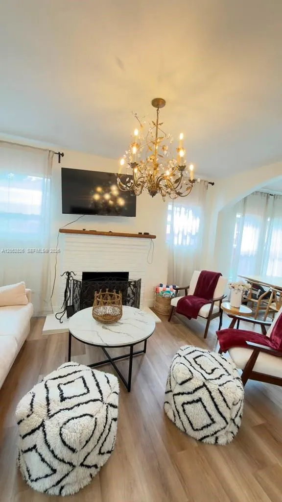 220 SW 5th St Dania Beach, FL 33004