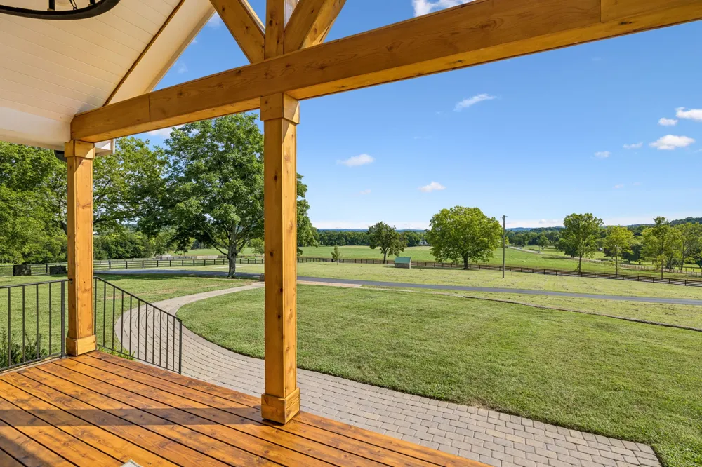5672 Carters Creek Pike Thompsons Station, TN 37179