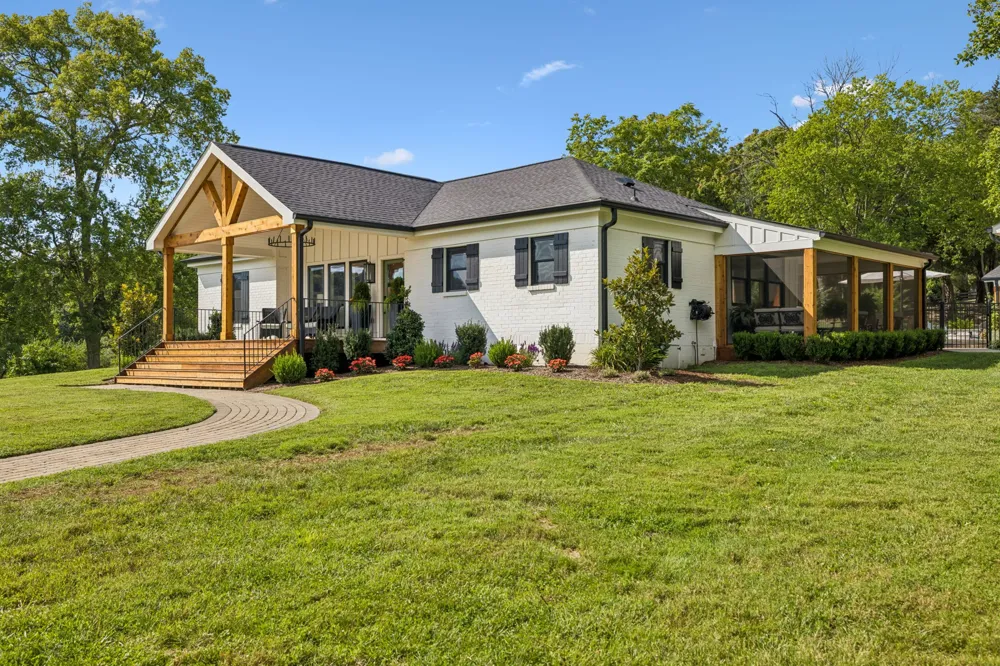 5672 Carters Creek Pike Thompsons Station, TN 37179