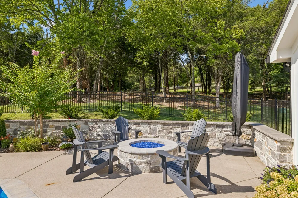 5672 Carters Creek Pike Thompsons Station, TN 37179