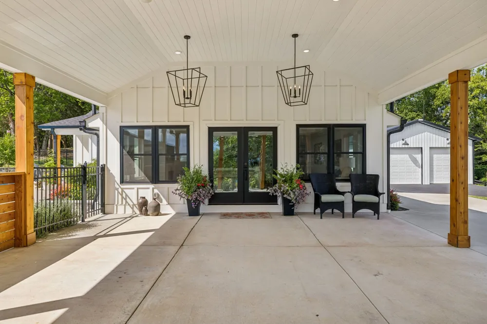 5672 Carters Creek Pike Thompsons Station, TN 37179