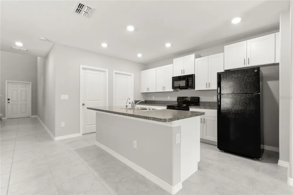 10217 SUMMER KISS AVENUE Riverview, FL 33578