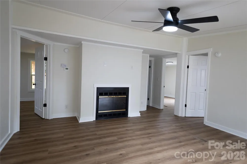 559 Old Quebec Road Lake Toxaway, NC 28747