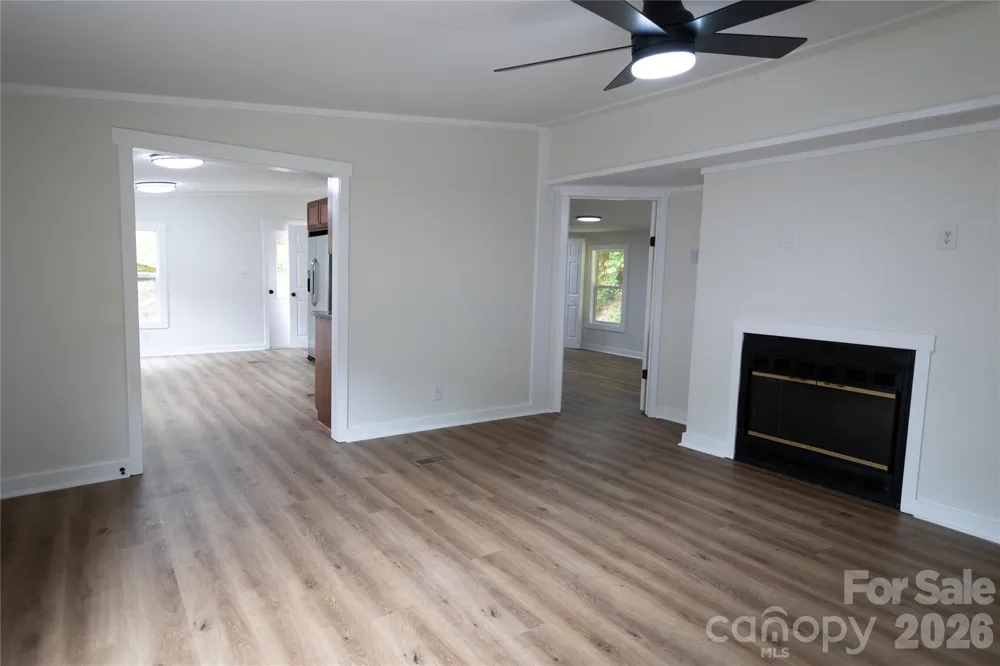 559 Old Quebec Road Lake Toxaway, NC 28747