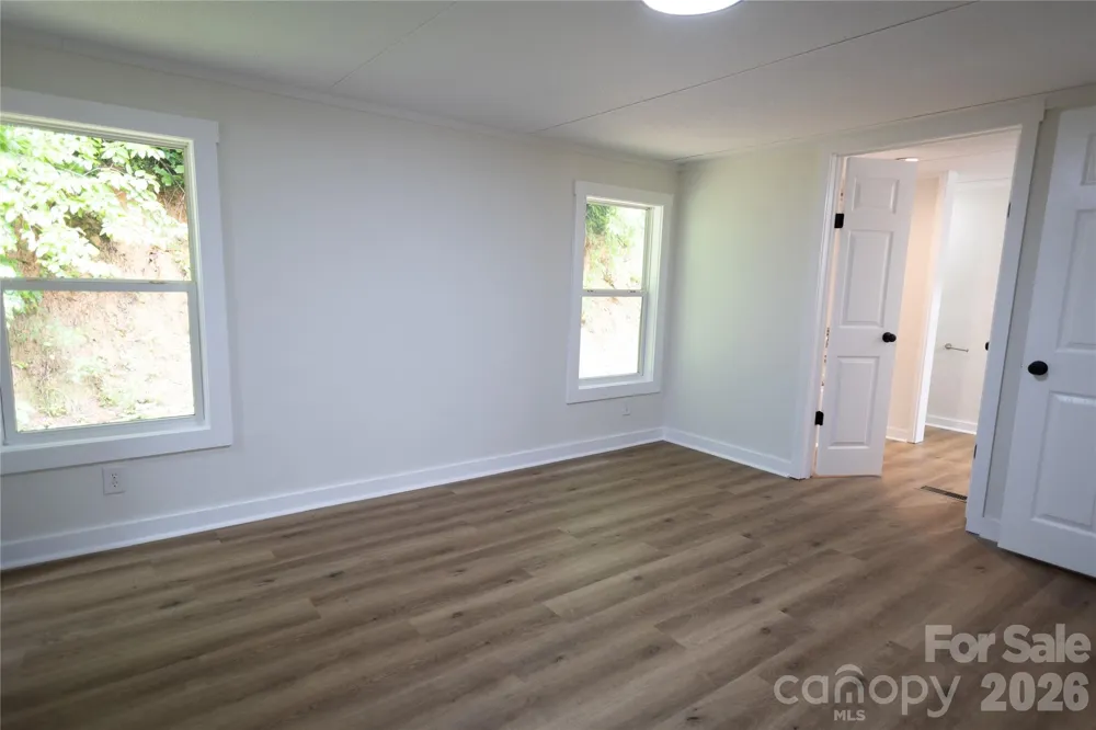 559 Old Quebec Road Lake Toxaway, NC 28747