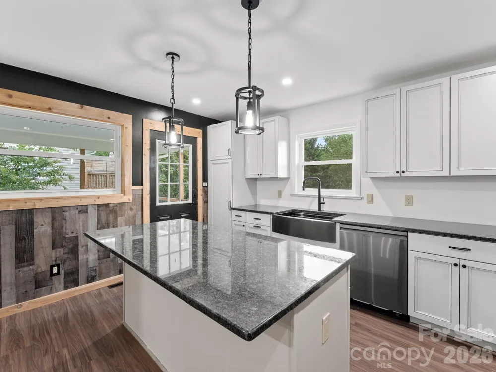 10 Monte Vista Circle Candler, NC 28715