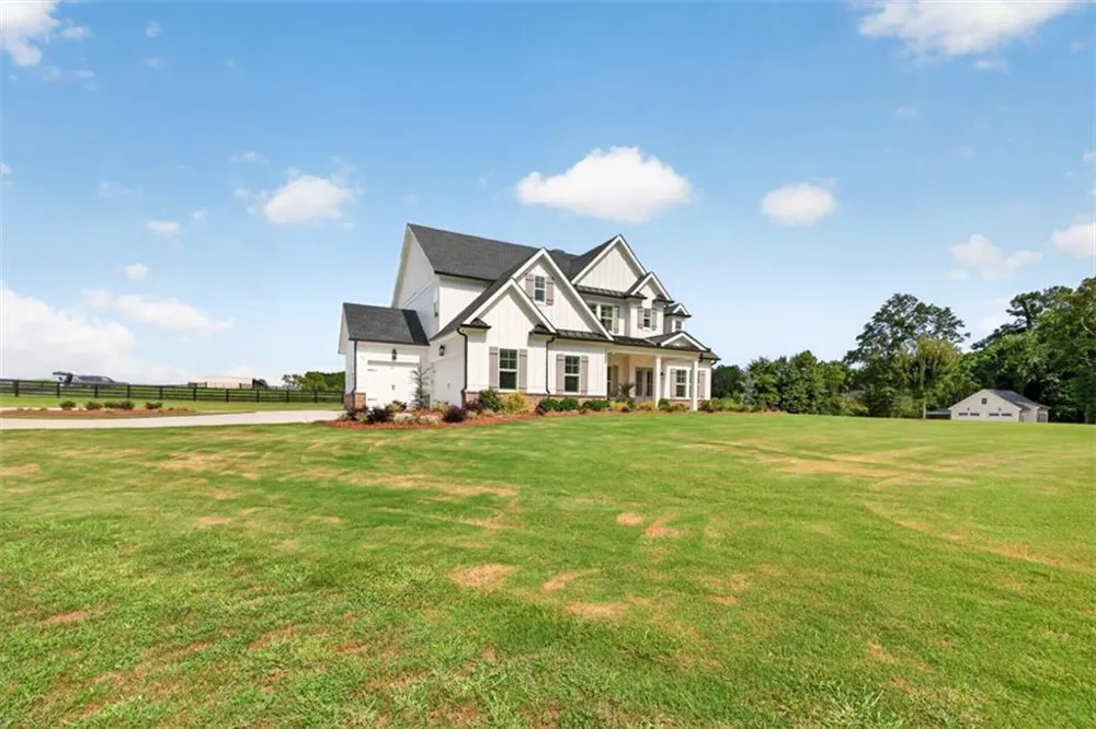 72 Murphy Road Pendergrass, GA 30567