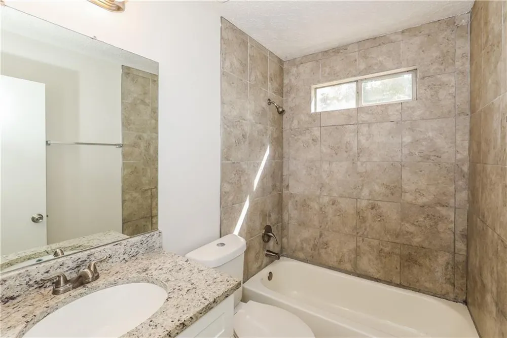 1361 Wrens Court Jonesboro, GA 30238