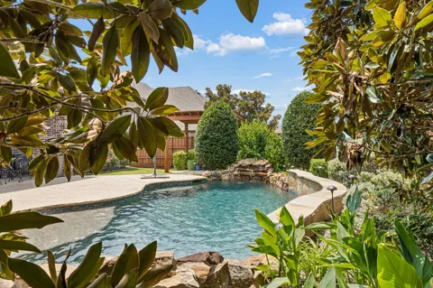 5600 Ridgepass Lane