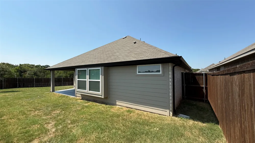 204 Rosewood Drive Lavon, TX 75166