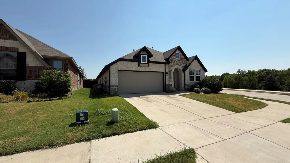 204 Rosewood Drive Lavon, TX 75166
