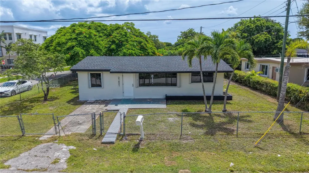 21421 SW 110th Ave Cutler Bay, FL 33189