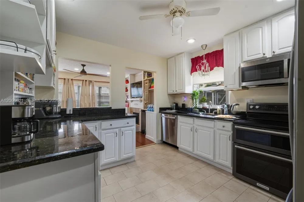 10308 Greenbriar Ct Boca Raton, FL 33498