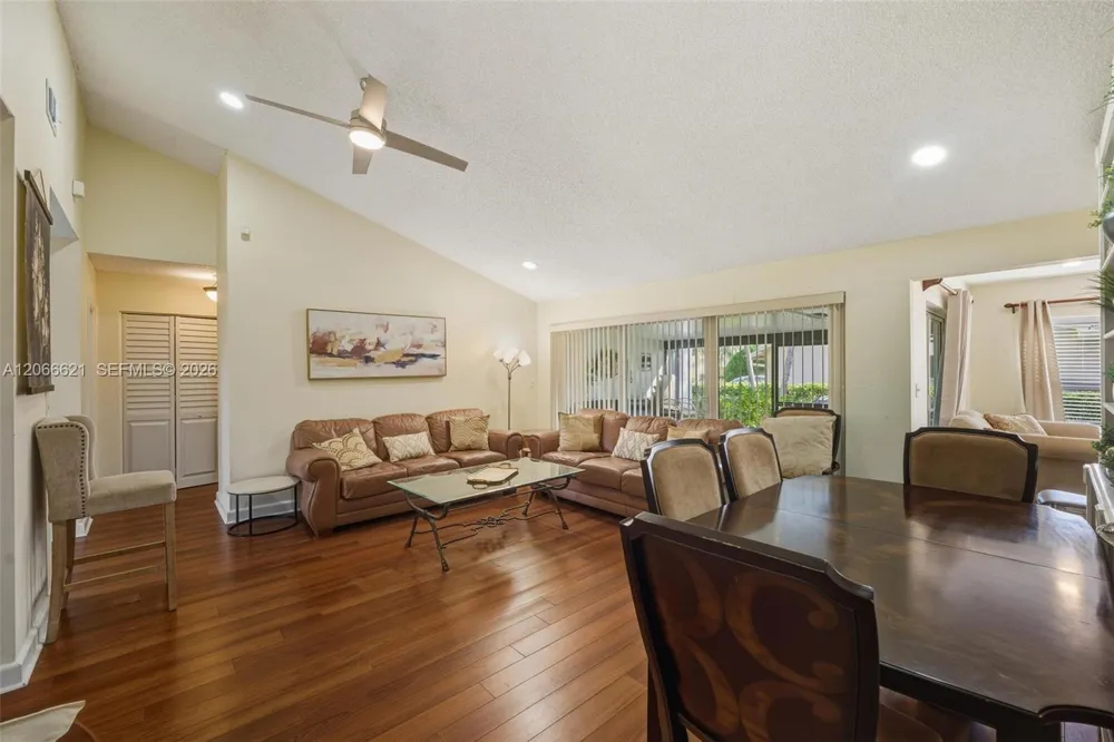 10308 Greenbriar Ct Boca Raton, FL 33498