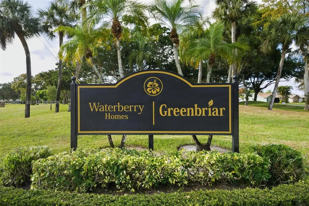 10308 Greenbriar Ct Boca Raton, FL 33498