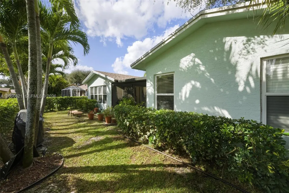 10308 Greenbriar Ct Boca Raton, FL 33498