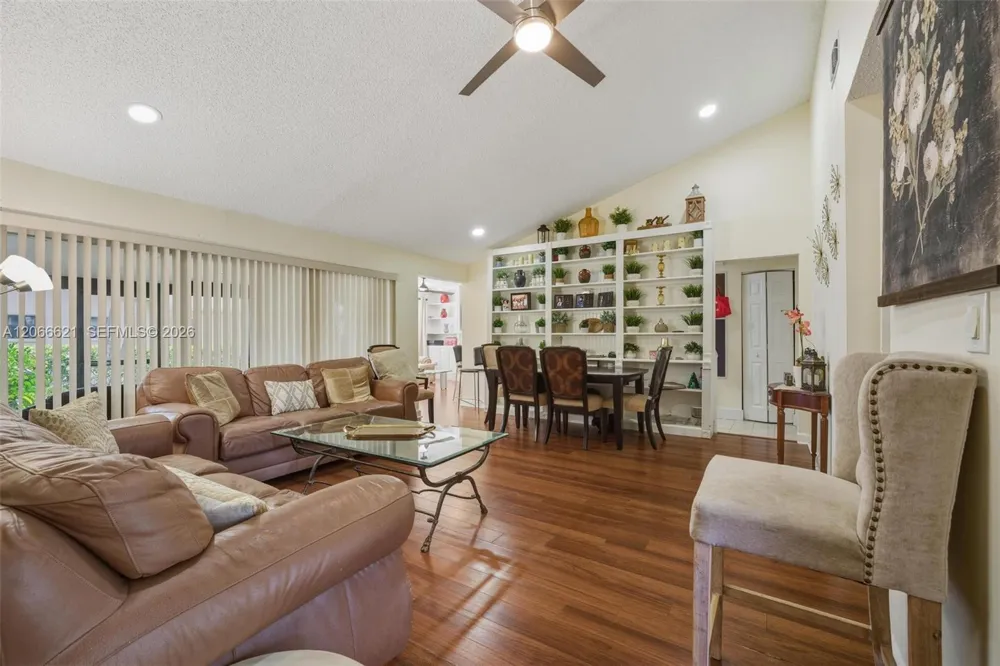 10308 Greenbriar Ct Boca Raton, FL 33498