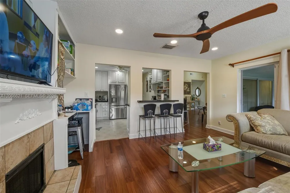 10308 Greenbriar Ct Boca Raton, FL 33498