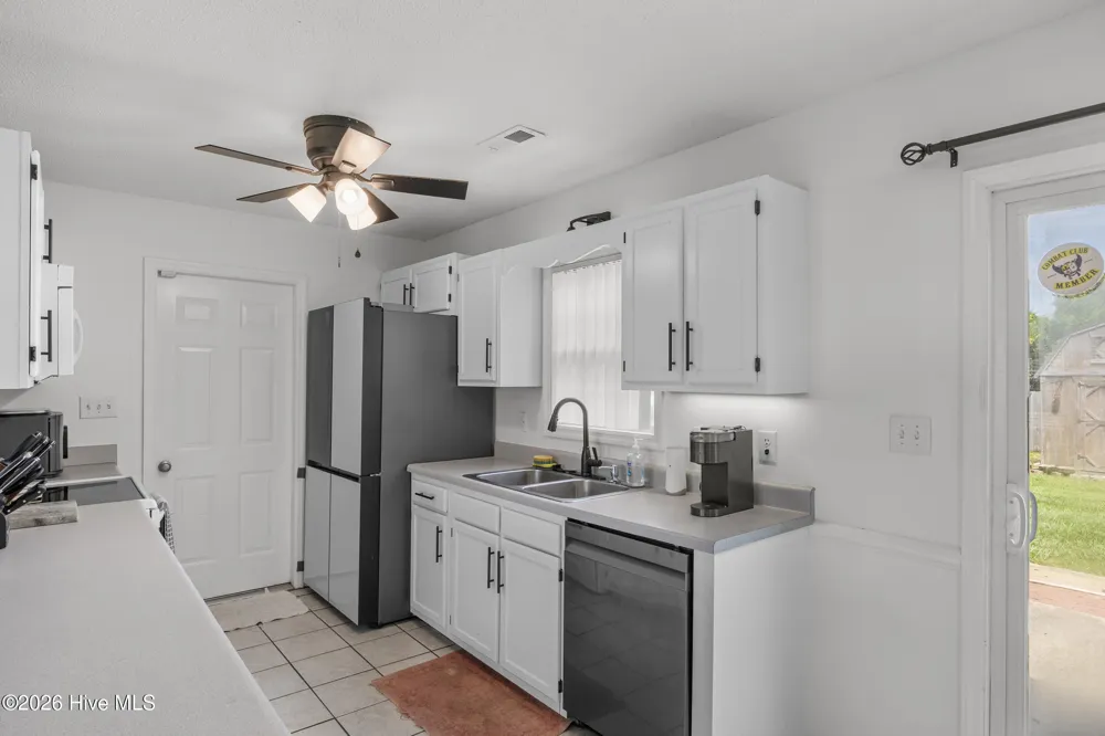 262 Parnell Road Hubert, NC 28539