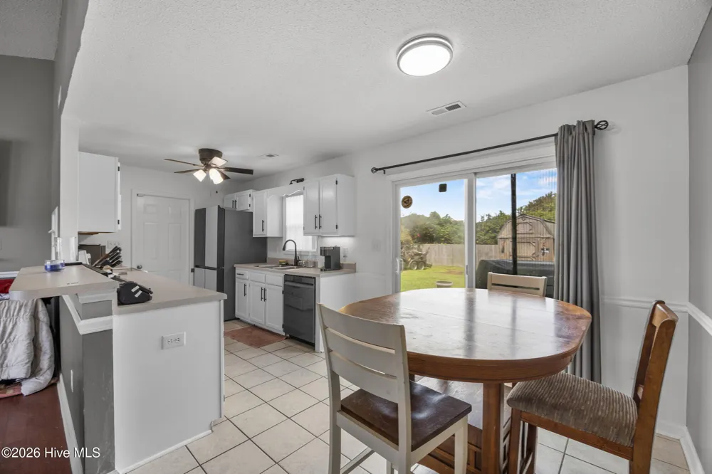 262 Parnell Road Hubert, NC 28539