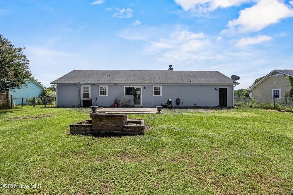 262 Parnell Road Hubert, NC 28539