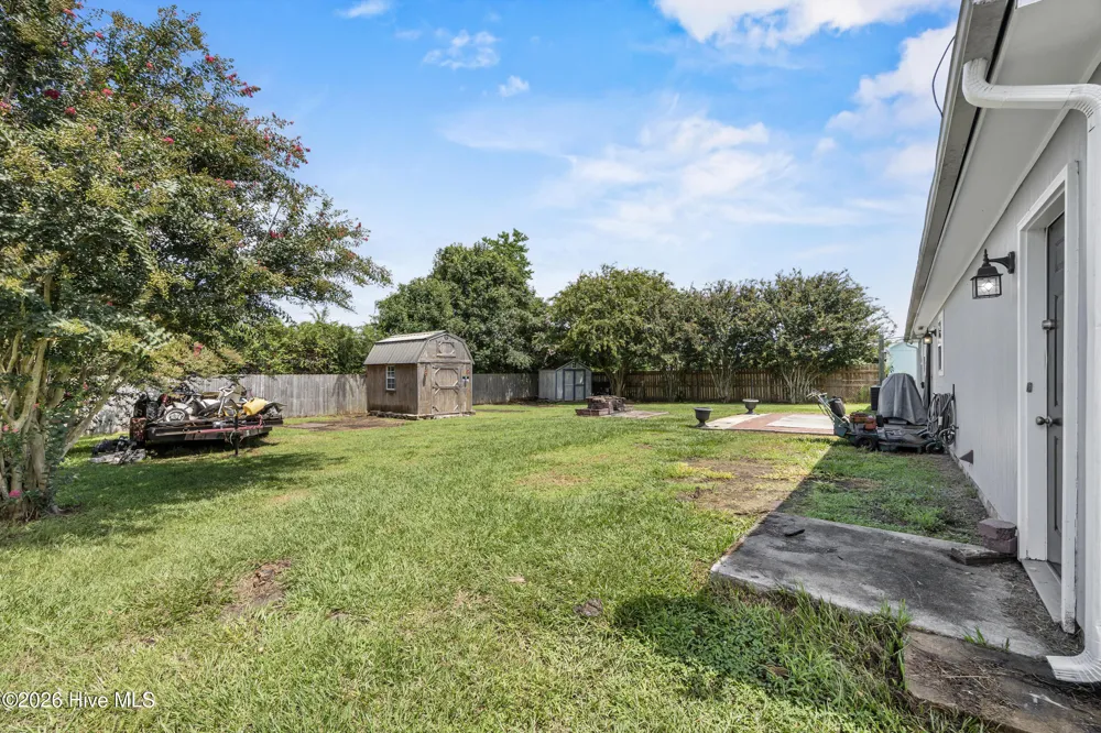 262 Parnell Road Hubert, NC 28539