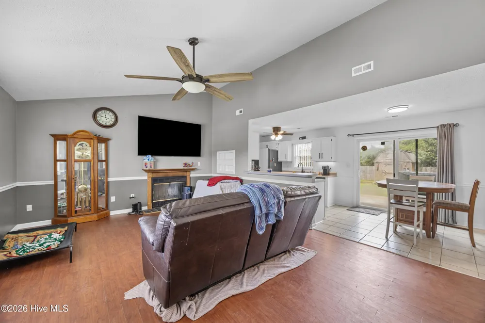 262 Parnell Road Hubert, NC 28539