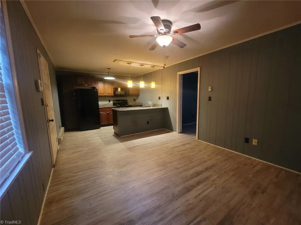 4295 Brownsboro Road #03 Winston-Salem, NC 27106