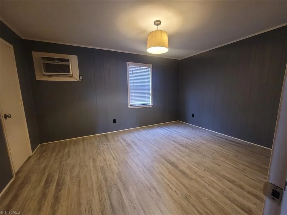 4295 Brownsboro Road #03 Winston-Salem, NC 27106