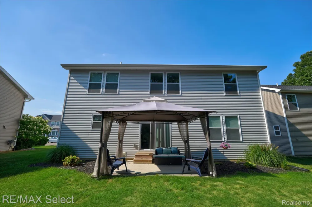 7342 River Rock Drive Davison Township, MI 48423