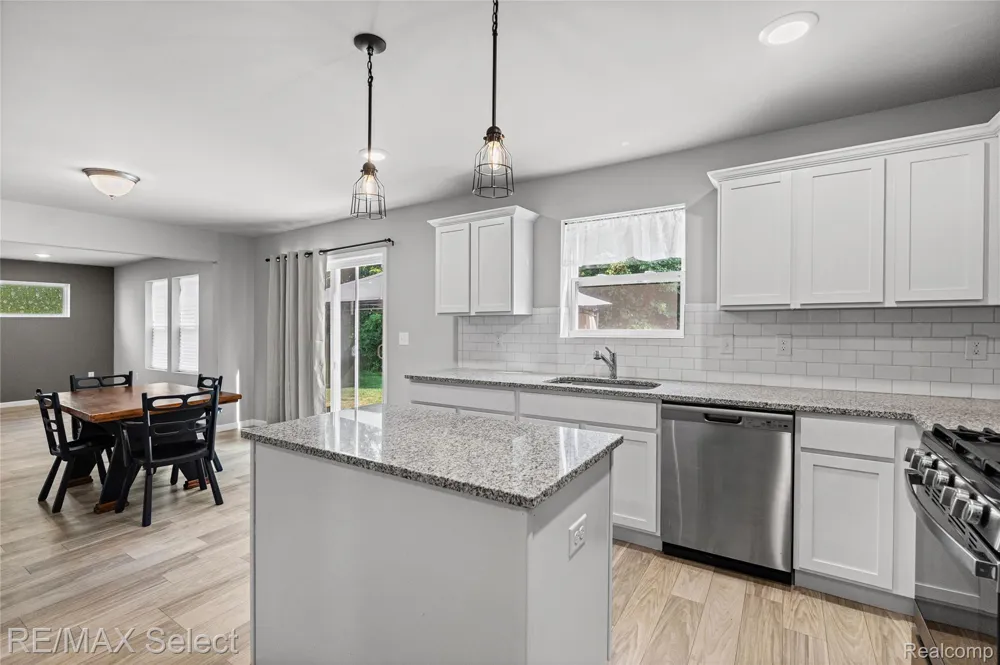 7342 River Rock Drive Davison Township, MI 48423