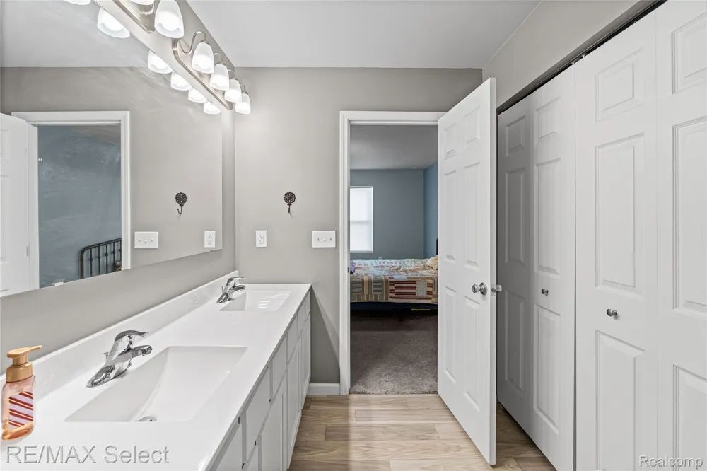 7342 River Rock Drive Davison Township, MI 48423