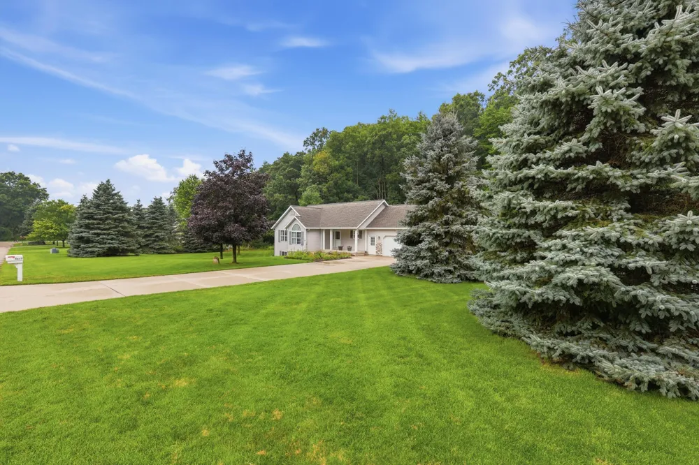 5075 Bonasa Drive NE Courtland Township, MI 49341