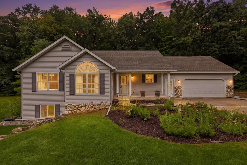 5075 Bonasa Drive NE Courtland Township, MI 49341