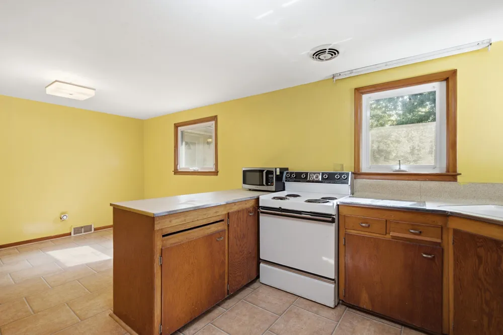 9835 Dexter-Pinckney Road Dexter Township, MI 48169
