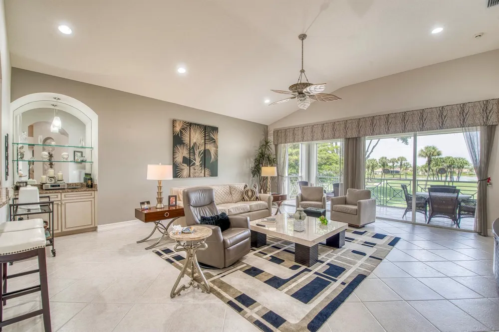 7583 Orchid Hammock Drive #5c West Palm Beach, FL 33412