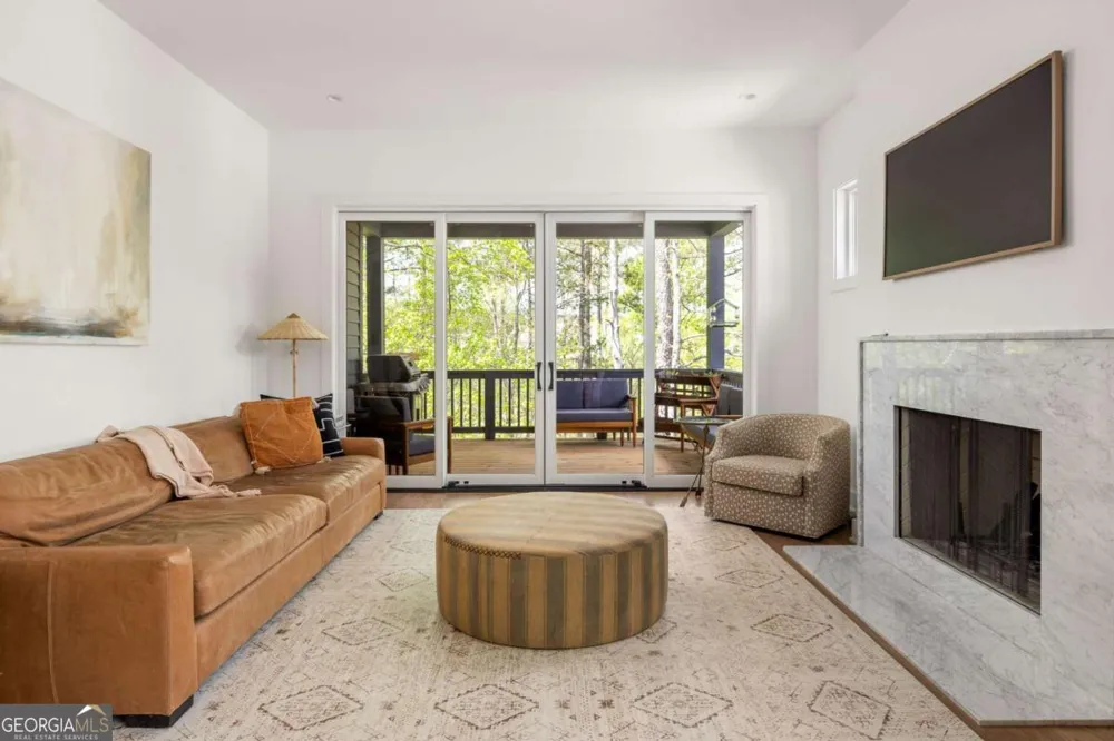 1126 Mado LOOP Chattahoochee Hills, GA 30268