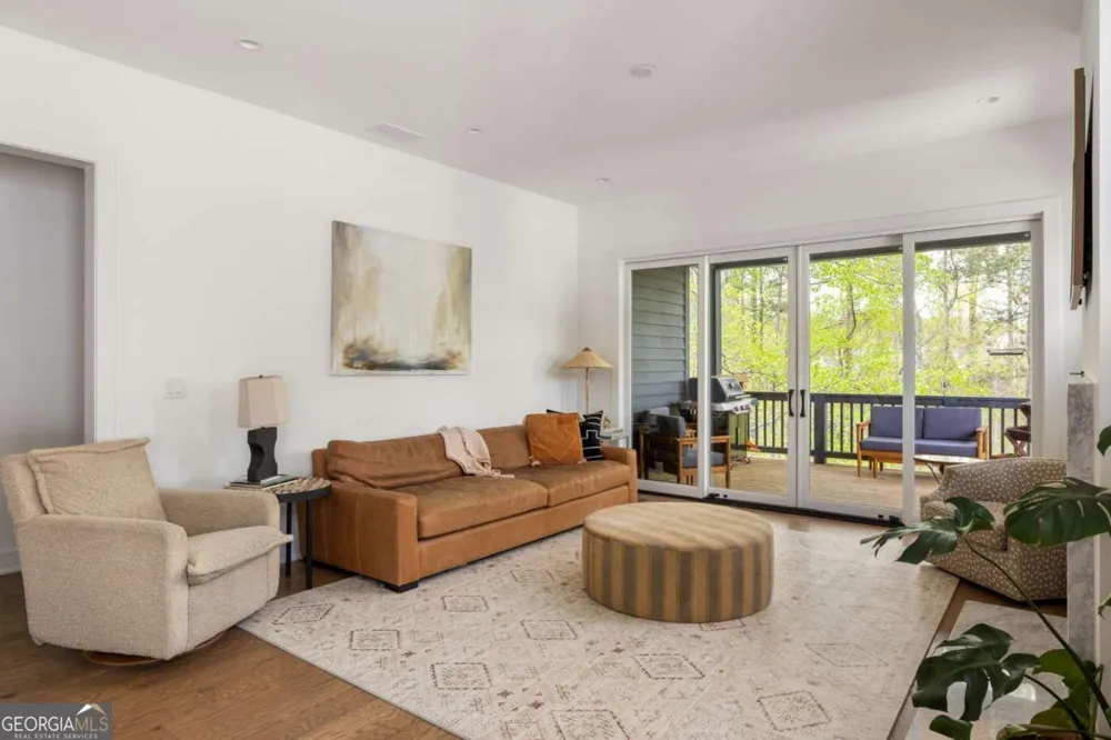 1126 Mado LOOP Chattahoochee Hills, GA 30268