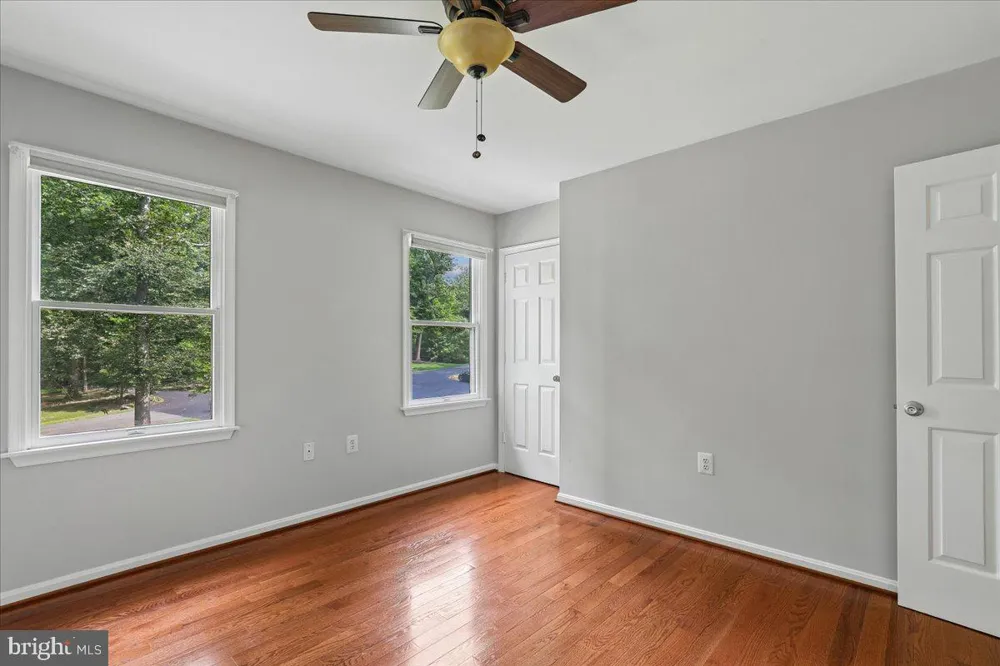 8253 HONEYSUCKLE ROAD Manassas, VA 20112