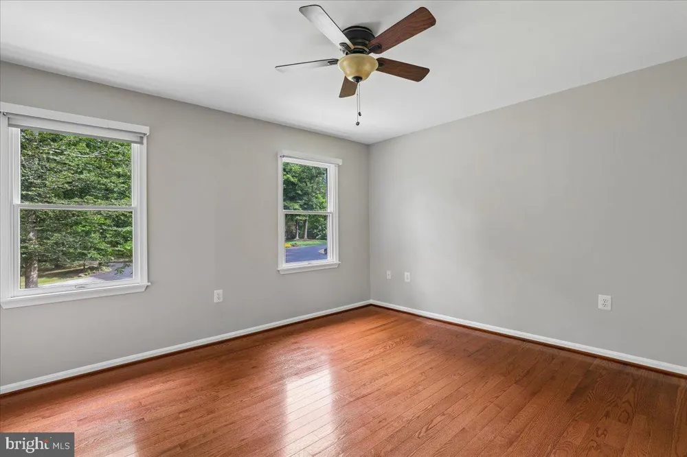 8253 HONEYSUCKLE ROAD Manassas, VA 20112