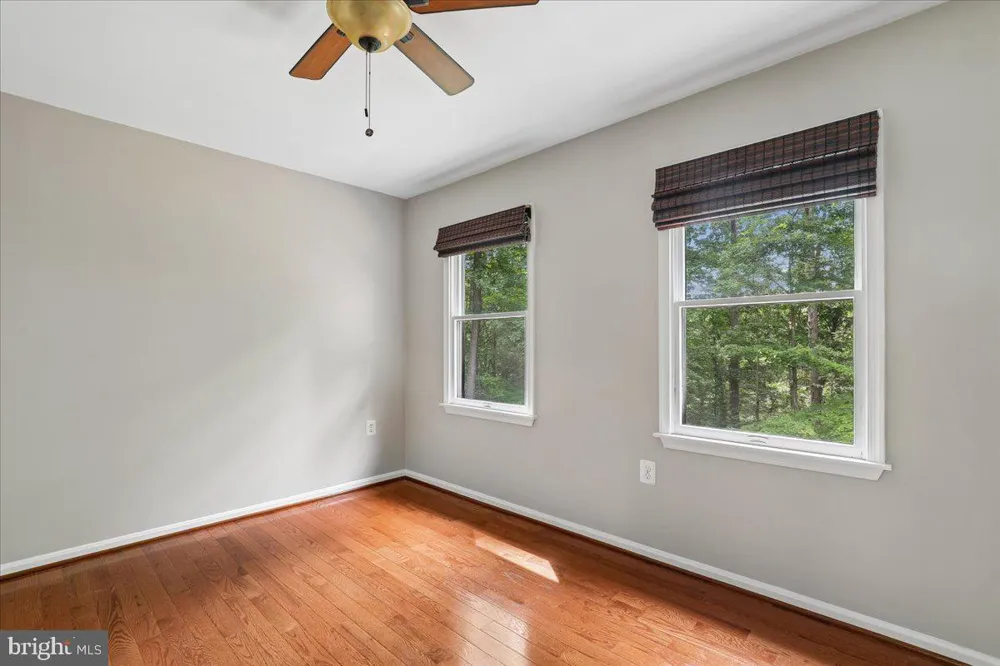 8253 HONEYSUCKLE ROAD Manassas, VA 20112