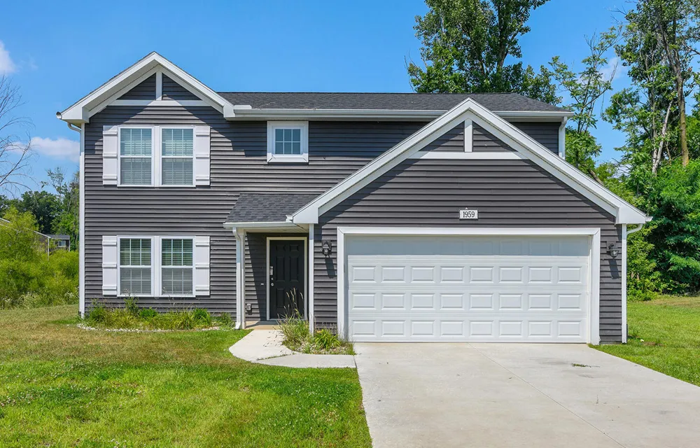 2772 Plover Drive SE Kentwood City, MI 49508