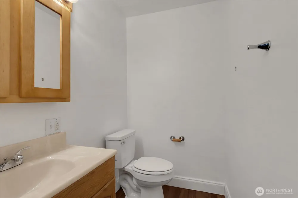 2107 D STREET SE Auburn, WA 98002