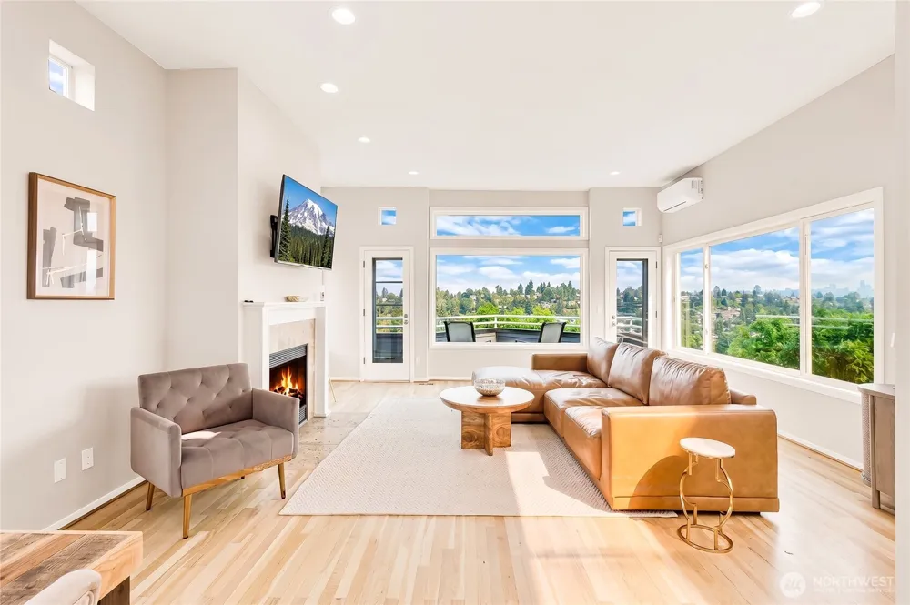 3406 37th Avenue W Seattle, WA 98199